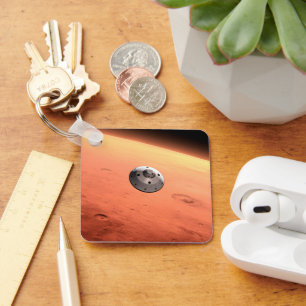 Porte-clés Mars Science Laboratory approchant Mars.