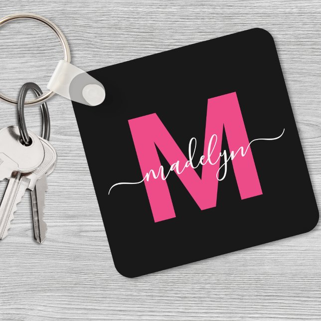 Porte-clés Monogramme de nom à l'écriture noire rose vif (Hot Pink Black Script Name Monogram keychain)