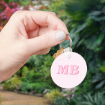 Porte-clés Monogramme initial minimaliste rose moderne<br><div class="desc">Porte - clé Monogramme initial rose minimaliste moderne. Créez votre propre porte - clé personnalisé avec un nom initial personnalisé.</div>