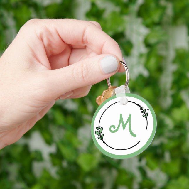 Porte-clés Mononogrammed vert de Pretty (main)