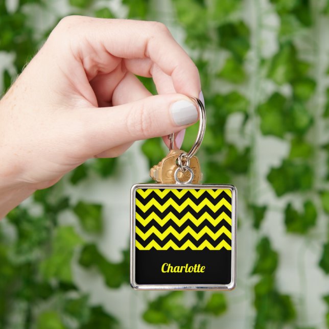 Porte-clés Motif chevron jaune et noir personnalisable (main)