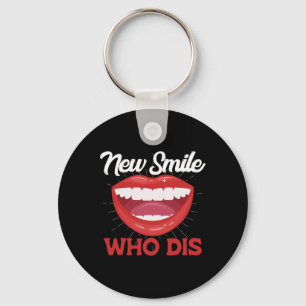 Porte-clés Nouveau sourire qui a des bagues dentaires offert 