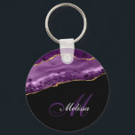 Porte-clés or élégant et violet agate monogramme<br><div class="desc">Élégant monogramme et script éditable avec nom personnalisé sur l'agate d'or et de poule violette.</div>