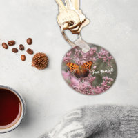 Papillon Brown sur Porte - clé de fleurs roses