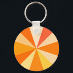 Porte-clés Pop Art Modern 60s Funky Geometry Rays in Orange<br><div class="desc">Ce design pop art branché,  d'inspiration rétro des années 60,  a des rayons orange psychédéliques / coups de soleil tournant dans un motif géométrique. Ce design branché,  minimaliste et ultra-moderne comporte douze rayons dans des tons orangés variés. C'est super,  bébé.</div>