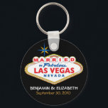 Porte-clés Porte - clé commémoratif de mariage de destination<br><div class="desc">Tous les produits Mariages Shoppe sont organisés par schéma de couleurs,  par mois mariage et par monogramme. Pendant votre séjour ici,  jetez un oeil aux autres goodies disponibles dans notre boutique :</div>