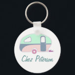 Porte-clés Porte - clés du propriétaire d'une caravane d'art<br><div class="desc">Voir la gamme complète de 25 caravanes rétro par Trina Esquivelzeta @SurfaceHug sur divers autres produits de la collection ci-dessous.</div>
