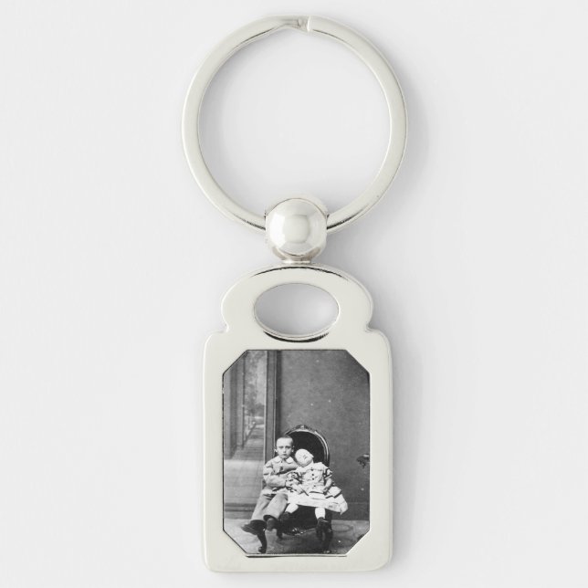 Porte-clés Portrait antique hantant de frères et sœurs  (Devant)