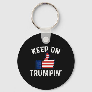 Porte-clés Pouce levé pour l'élection pro Trump Continuez à T