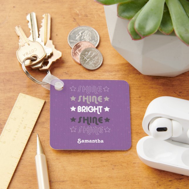 Porte-clés Purple Shine. Brille. Lumineux. Brille. Brille. (Bureau)