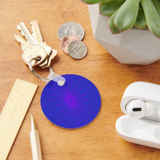 Porte-clés Rayons mandala violets sur le porte - clé bleu (Bureau)