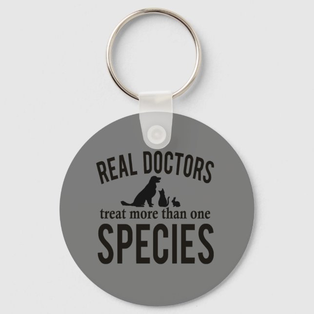 Porte-clés Real Doctors Treat More Than One Species Keychain (Recto)