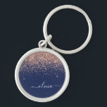 Porte-clés Rose bleu marine Gold Blush Pink Parties scintilla<br><div class="desc">Rose Gold - Blush Pink et Navy Blue Sparkle Parties scintillant Script Monogramme Nom Clés (Porte - clé). Cela rend le cadeau parfait pour 16 ans,  mariage,  douche nuptiale,  anniversaire,  baby shower ou bachelorette pour quelqu'un qui aime le luxe glam et les styles chic.</div>