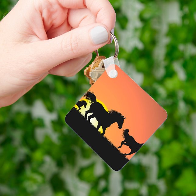 Porte-clés Silhouette de chevaux sauvages au coucher du solei (Créateur téléchargé)