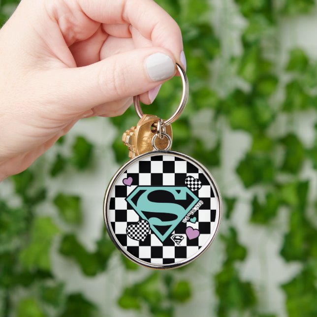 Porte-clés Skater Girl Supergirl Coeurs S-Shield (Main)