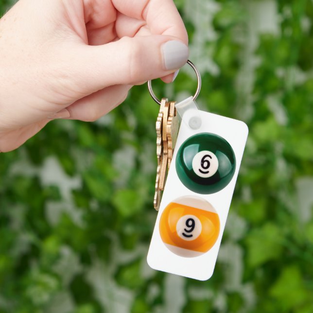Porte-clés SlipperyJoe's 69 table de billard dur deux billiar (main)