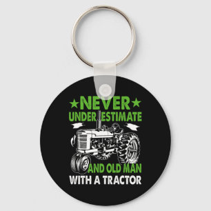 Porte-clés Sous-estimer un vieil homme avec un tracteur