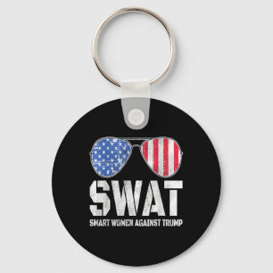 Porte-clés Swat Smart Women contre Trump Funny Anti-Trump 2