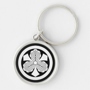 Porte-clés Three oak leaves with swords in circle