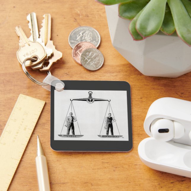 Porte-clés Travail vintage contre gestion, échelles de justic (Bureau)