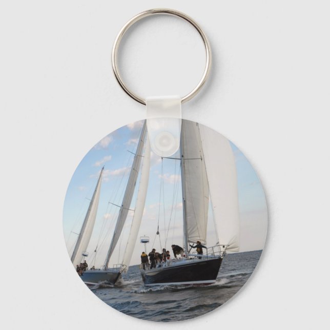 Porte-clés Trois voiliers en mer. (Recto)