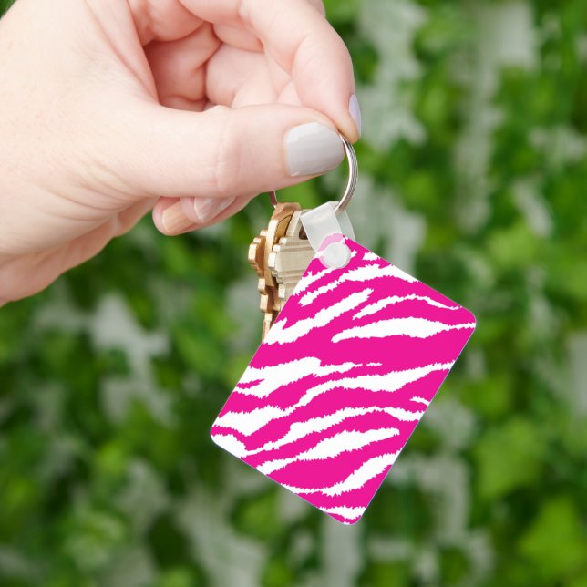 Porte-clés Un motif floral complexe en rose et blanc, art (main)