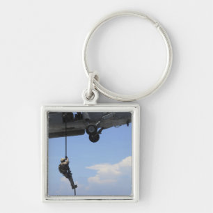 Porte-clés Un technicien en élimination d'explosifs