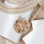 Porte-clés Vintage Burange Orange Floral Monogramme Porte - c<br><div class="desc">Vintage Burnt Orange Floral Monogram Porte - clés parfaits pour donner à des amis ou à la famille! Ceux-ci ont un faux motif de fleurs brodées fantaisie.</div>