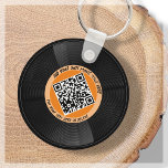 Porte-clés Vinyle | DJ musicien | Code QR<br><div class="desc">Voici notre porte - clé de style vinyle personnalisable QR Code - l'accessoire parfait pour le professionnel de la musique! Ce porte - clé présente un disque vinyle élégant en deux tons d'orange, ainsi qu'un code QR qui peut être lié à votre propre musique. Avec notre fonction "personnalisez", vous pouvez...</div>