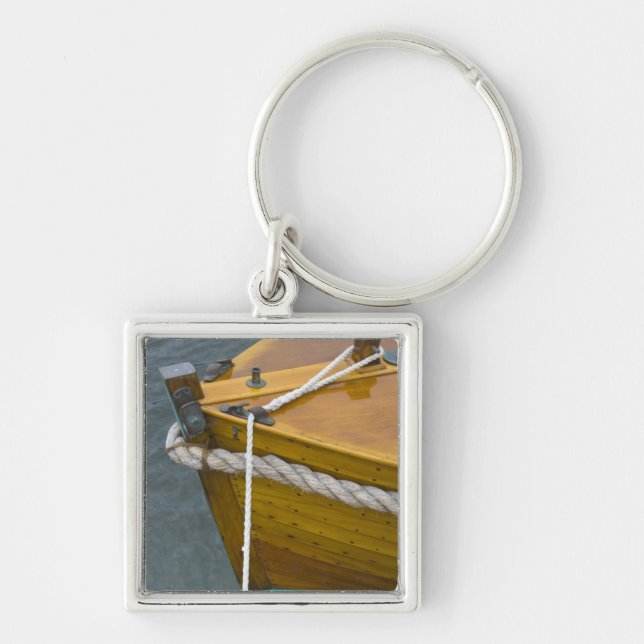 Porte-clés Voilier en bois dans l'eau (Devant)