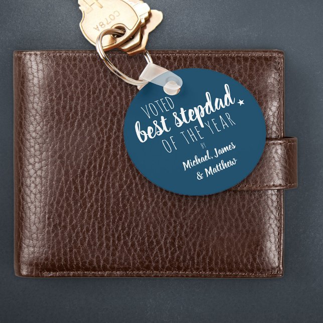 Porte-clés Voted Best Stepdad of the Year by .. Blue Keychain (Créateur téléchargé)
