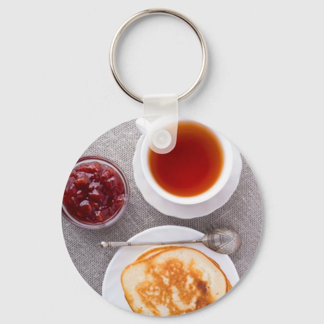 Porte-clés Vue du dessus d'une assiette de crêpes chaudes ave (Recto)