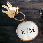 Porte-clés Wedding Elegant Chic Modern Monogram Foliage<br><div class="desc">Composed of simple straight lined frames with classic cursive script and serif typography. These elements are simple,  timeless,  and classic.. 

This is designed by White Paper Birch Co. exclusive for Zazzle.

Available here:
http://www.zazzle.com/store/whitepaperbirch</div>