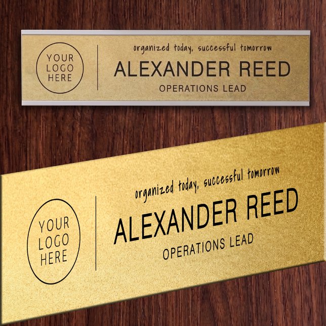 Porte de bureau avec plaques de nom de logo en or (Créateur téléchargé)