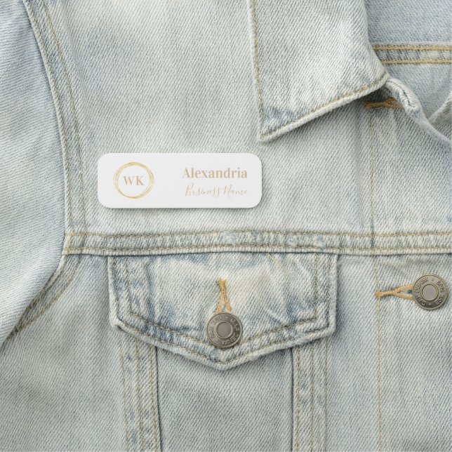 Porte-nom Balise de nom de l'employé pour la typographie d'o (En situation)