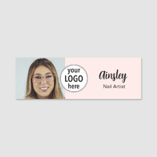 Porte-nom Logo de photo d'artiste en ongles rose blush