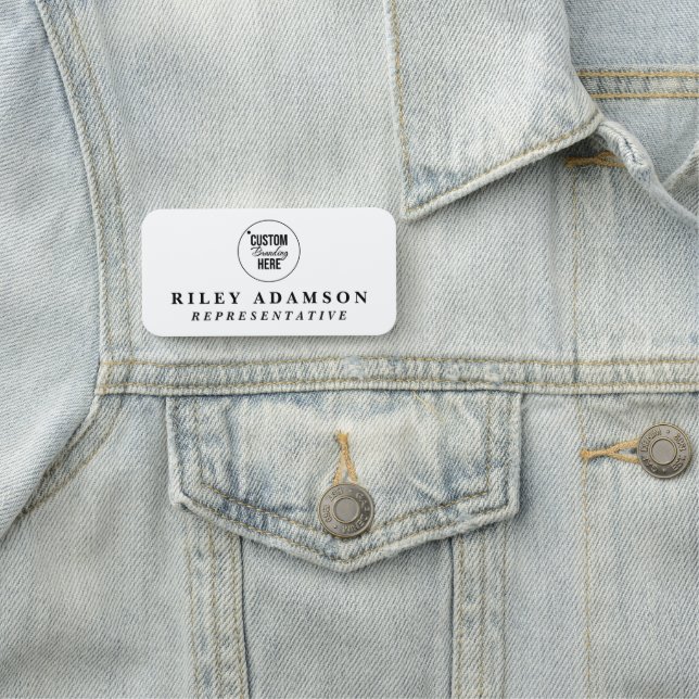 Porte-nom Logo d'entreprise personnalisé Blanc employé magné (En situation)