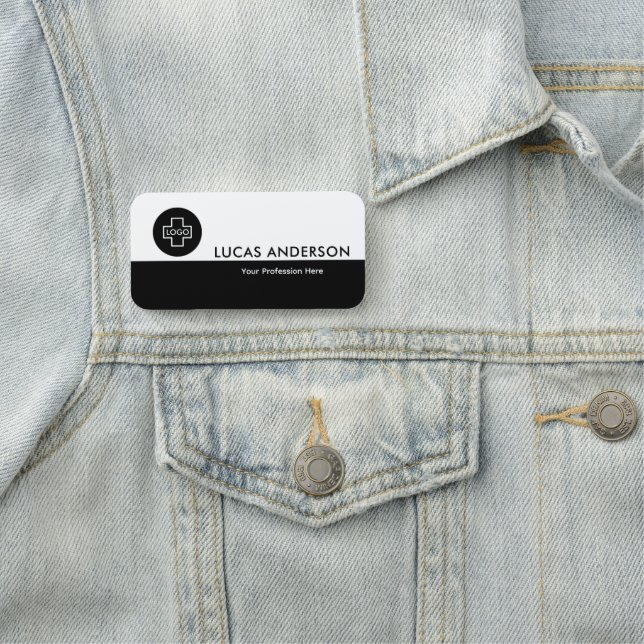 Porte-nom Logo Personnalisé Employé Pin Magnétique Ou De Séc (En situation)