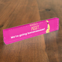 Drôles de faveurs de fête à la banane rétro avec j