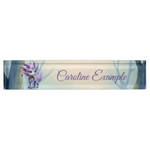 Porte-nom Pour Bureau Lilac Whisper – Gardien de la Forêt Enchantée.