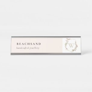 Porte-nom Pour Bureau Monogramme initial de Fleur sauvage rose cendré