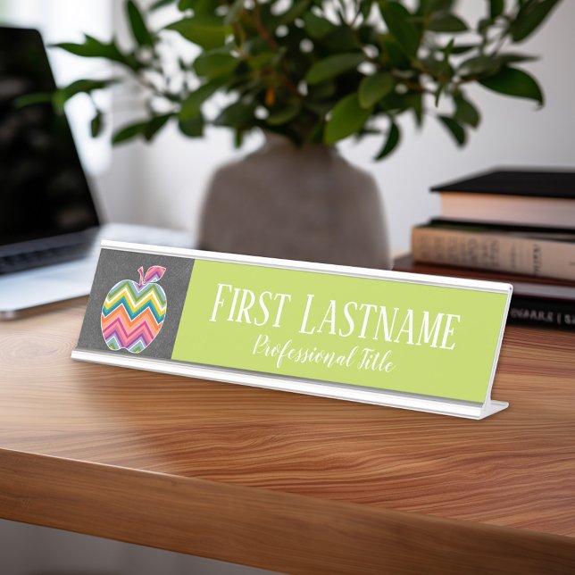 Porte-nom Pour Bureau Pomme enseignant personnalisée avec Motif Chevron  (Teacher Desk Name Plate - Great Teacher Appreciation Gift or Classroom Decor)