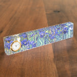 Porte-nom Pour Bureau Vincent Van Gogh Irises Floral Vintage Fine Art<br><div class="desc">Vincent Van Gogh Blue Irises Floral Fine Art Irises est l'un des nombreux tableaux d'iris de l'artiste post-impressionniste néerlandais Vincent van Gogh. Comme beaucoup d'artistes de son époque, Van Gogh a été influencé par les estampes japonaises ukiyo-e. Les contours forts, les angles inhabituels, y compris les vues rapprochées, sont un...</div>