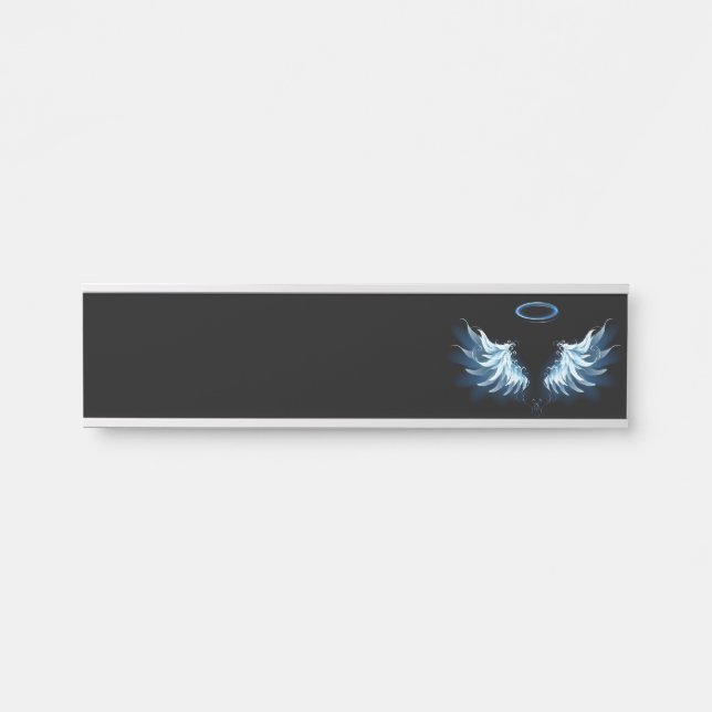 Porte-nom Pour Porte Blue Glowing Angel Wings on black background (Devant)
