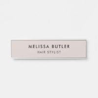 Signe minimaliste de porte beige clair moderne