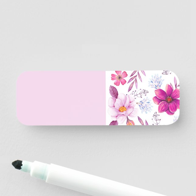 Porte-nom Violet rose (En situation)