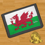 Portefeuille À 3 Volets Mode drapeau gallois, Pays de Galles patriotes / s<br><div class="desc">WALLETS : Wales & Welsh Flag mode "Cymru" - amour mon pays,  cadeaux de voyage,  anniversaire de grand-père,  patriotes nationaux / fans de sport</div>