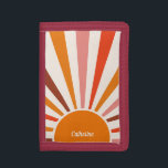 Portefeuille À 3 Volets Rayons Soleil Rétro Coucher Soleil Orange Mi-Siècl<br><div class="desc">Le design rétro du soleil éclate dans les tons chauds rose,  marron,  orange. Rayons de soleil orange modernes rétro,  soleil matinal géométrique art abstrait.</div>