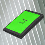 Portefeuille À 3 Volets vert fluorescent - ajouter du monogramme<br><div class="desc">Portefeuille triplé à l'ombre de vert appelé "vert fluorescent". Il dispose d'un arrière - plan de couleur solide et d'une police gris foncé.Design simple et tendance par Alma Wad. Ajoutez votre monogramme dès maintenant. ________________ Ce vert brillant est associé au signe de Gemini en astrologie occidentale. Cette couleur reflète la...</div>