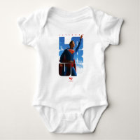Pose de Superman regardant vers le haut